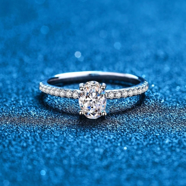 巴黎精品 莫桑鑽戒指925純銀銀飾(經典排鑽1克拉浪漫婚戒女飾品a1cn145)