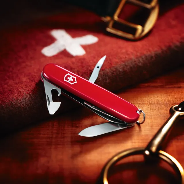 【VICTORINOX 瑞士維氏】勇武者12用 瑞士刀(紅)