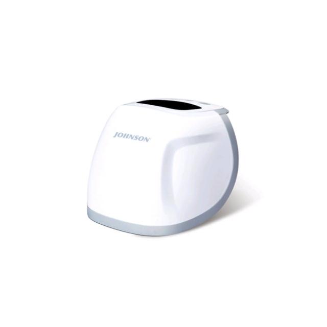 JOHNSON 喬山 SL-C36 美腿機專為小腿按摩設計，採用揉捏式按摩方式，輕鬆緩解小腿疲勞，促進血液迴圈，打造美腿曲線。充電式電源方便攜帶，尺寸僅19.5x17.5x25cm，重量0.9kg，適合居家使用。產自中國，白色系設計簡約時尚，消耗功率僅5W，提供1年保固，無需BSMI檢驗，完美瘦腿按摩伴侶。