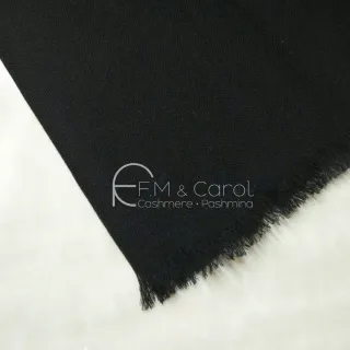 【F.M&Carol】披肩圍巾-絕色系列- 100%純喀什米爾羊絨披肩(酷黑色)