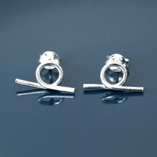 【玖飾時尚】925純銀趣味扭圈造型耳針耳環(925純銀)