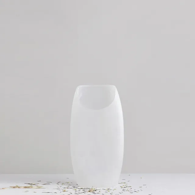 【3,co】玻璃月型口扁平花器-白(8號)