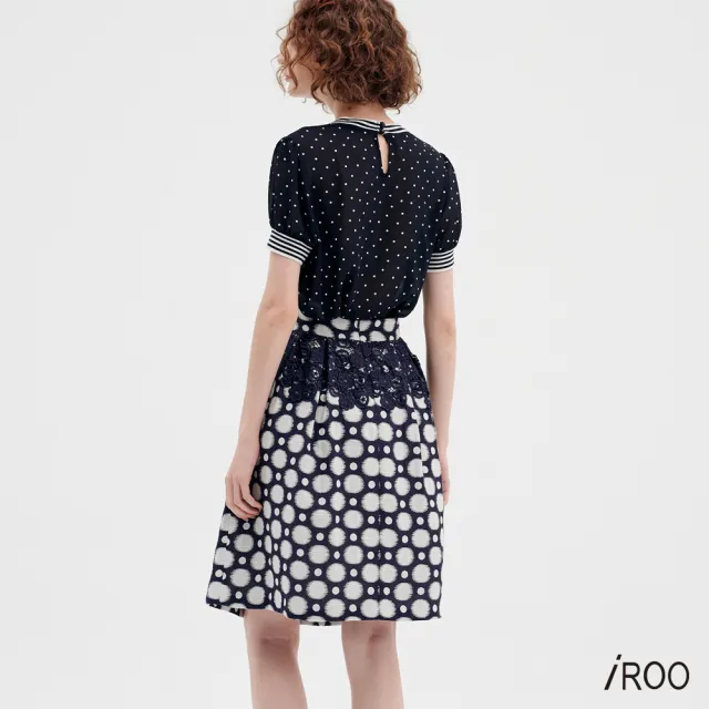 【iROO】蕾絲波點短裙