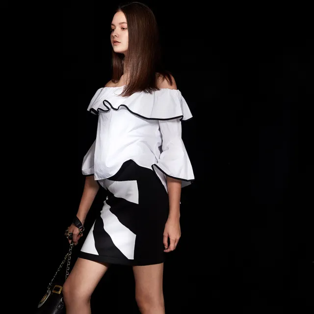 【ICHE 衣哲】時尚黑白放射撞色印花鉛筆造型針織短裙-黑