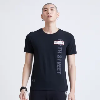 【5th STREET】男印花登機條短袖T恤-黑色