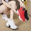 【HMH】立體織紋彈力舒適飛織印字氣墊內增高厚底休閒鞋(白)