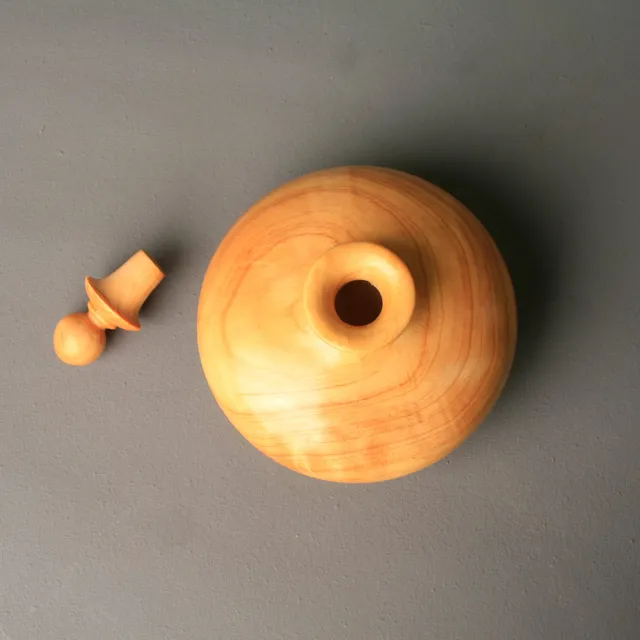 【MU LIFE 荒木雕塑藝品】極光寶瓶1(台灣紅檜木)