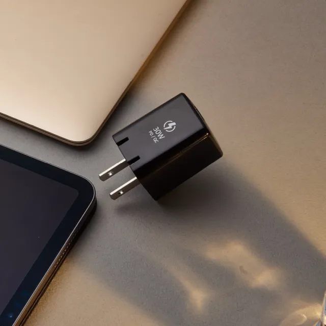 USB-C PD30W ADAM ELEMENT OMNIA X3 ...