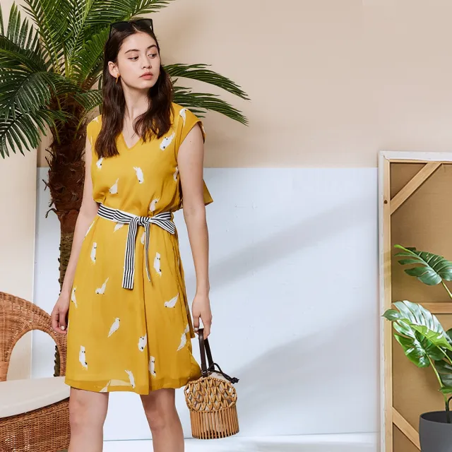 【ICHE 衣哲】Cop.Copine 法國原裝進口V領印花後拼接造型洋裝