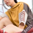 【betty’s 貝蒂思】拼布格紋連帽T-shirt(深黃)