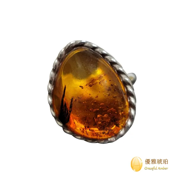 【優雅琥珀】來自波羅地海 自由三角形 干邑色琥珀純銀戒指(獨具特色之琥珀 具沉積物與金沙)