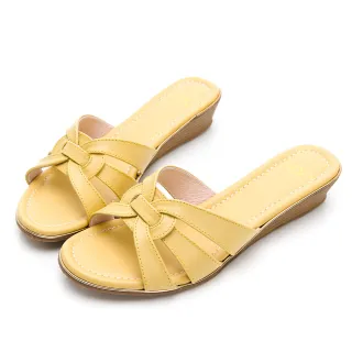 【GDC】春夏時髦繽紛實穿編織圓頭真皮低跟簍空楔型拖鞋-黃色(113396-26)