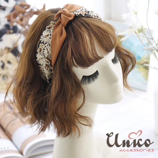 【UNICO】名媛風亮片刺繡雅緻圖騰扭結髮箍(聖誕/髮飾)