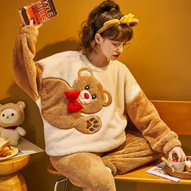 【Wonderland】Hello熊熊法蘭絨珊瑚絨睡衣褲組(睡衣/女睡衣/兩件式睡衣/居家睡衣/長袖睡衣/保暖睡衣)