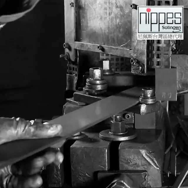 【Nippes Solingen 尼佩斯索林根】德國藍寶石不銹鋼兩用U型鋼砂指甲磨棒