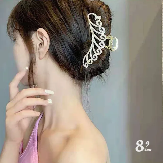【89 zone】法式古典孔雀珍珠水鑽 髮飾 頭飾 飾品 鯊魚夾 抓夾 髮夾 1 入(孔雀鑽款)