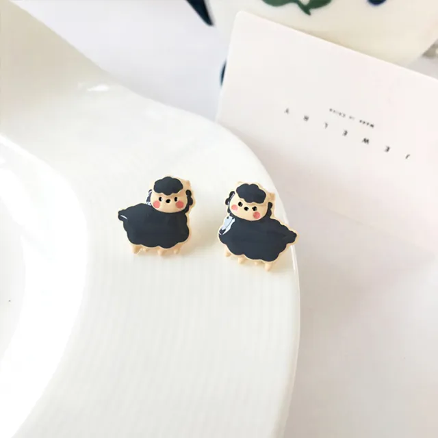 【MISA】韓國設計S925銀針趣味可愛小羊造型耳環(S925銀針耳環 可愛耳環 小羊耳環)