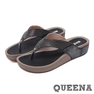 【QUEENA】奢華璀璨燙鑽蛇紋皮革拼接舒適厚底人字拖鞋(黑)
