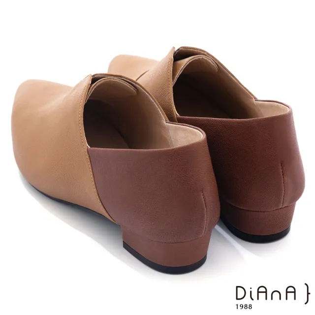【DIANA】2.7cm 質感羊皮撞色拼接微尖頭休閒鞋/低跟鞋-經典設計(棕x咖)