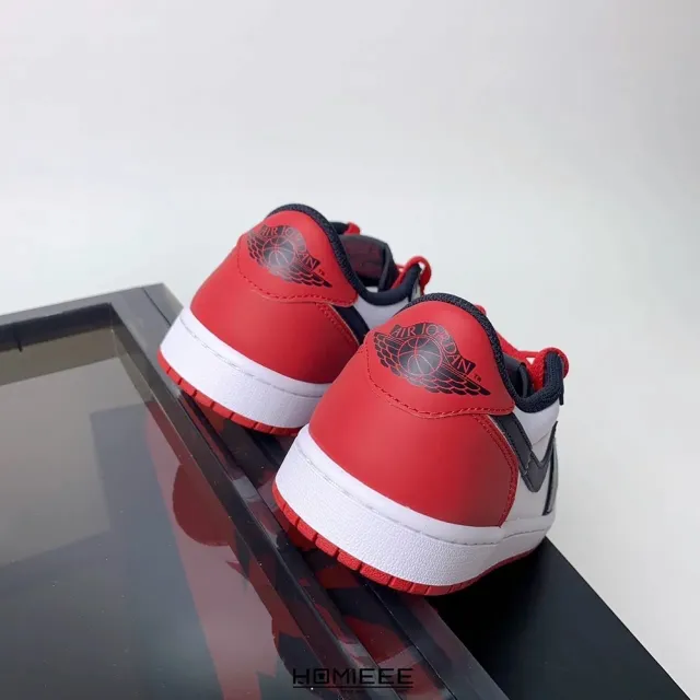 NIKE 耐吉Air Jordan 1 Retro Low OG 黑紅腳趾CZ   momo