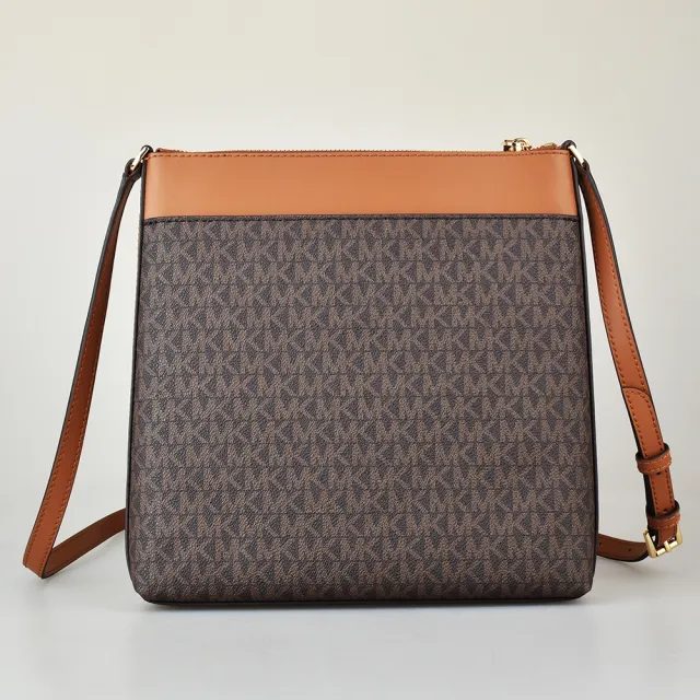 【Michael Kors】MK MICHAEL KORS JET SET金字LOGO滿版印花PVC滾邊牛皮拉鍊斜背包(深棕x橡子棕)