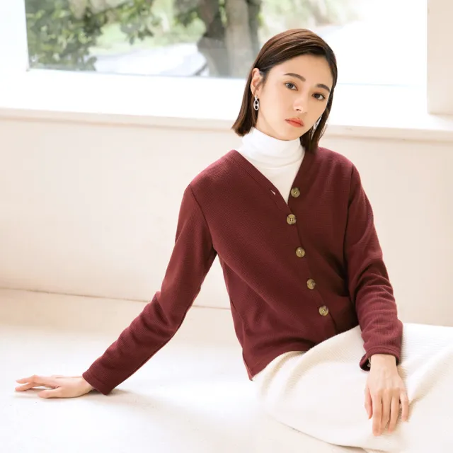 【OB 嚴選】小V臉V領開襟華夫格上衣 《AB17799》