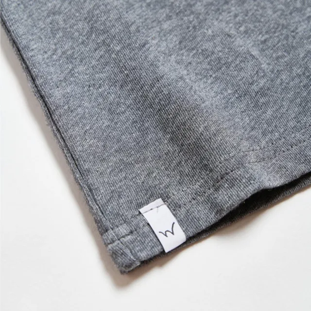 【EDWIN】男裝 寬版口袋小夾標短袖T恤(灰色)