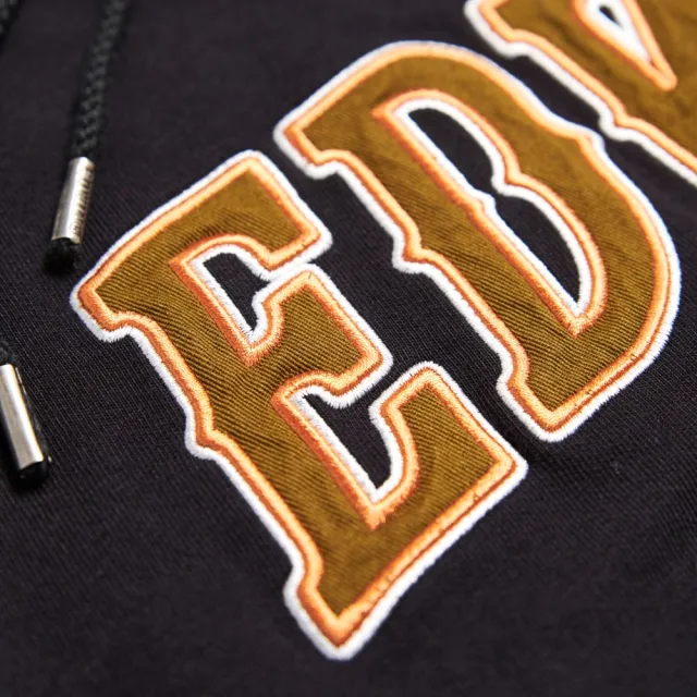 【EDWIN】男裝 橘標 寬版貼布大LOGO連帽長袖T恤(黑色)