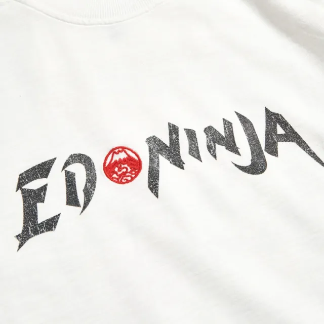 【EDWIN】江戶勝 男裝 忍者系列 忍具印花圓擺長袖T恤(米白色)