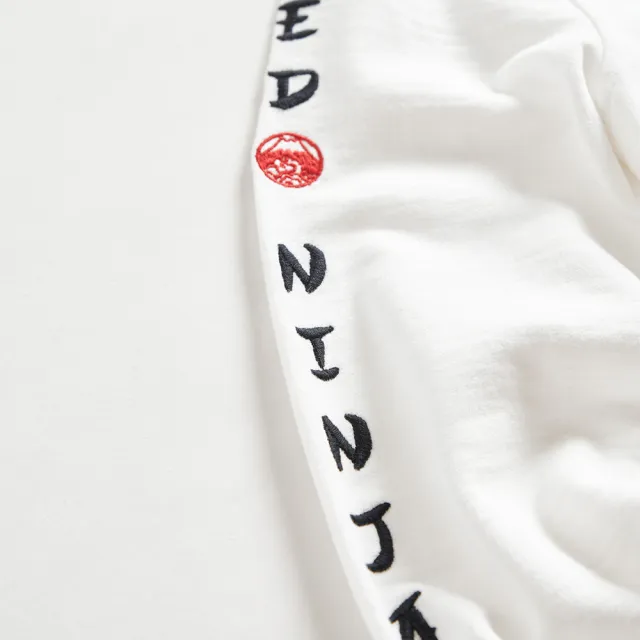 【EDWIN】江戶勝 女裝 忍者系列 伊賀忍者印花口袋厚長袖T恤(米白色)