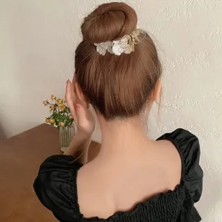 【UNICO】韓國壓克力珍珠花朵髮抓/髮夾(聖誕/髮飾)
