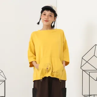 【MOSS CLUB】蘑菇樹口袋印花前抽繩棉七分袖上衣(綠 黃/魅力商品)