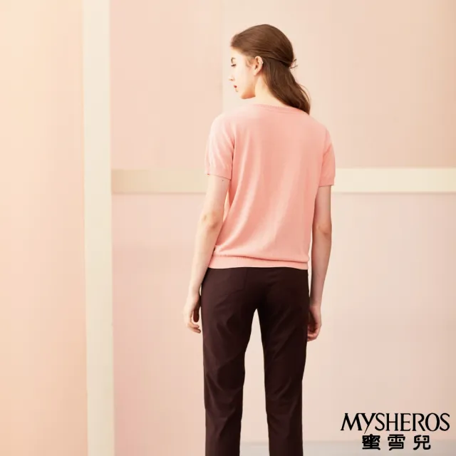 【MYSHEROS 蜜雪兒】棉質針織上衣 圓領 拼接 可愛刺繡 縮腰(粉桔)