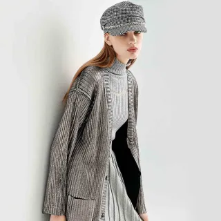 【iROO】光澤感壓膜針織外套