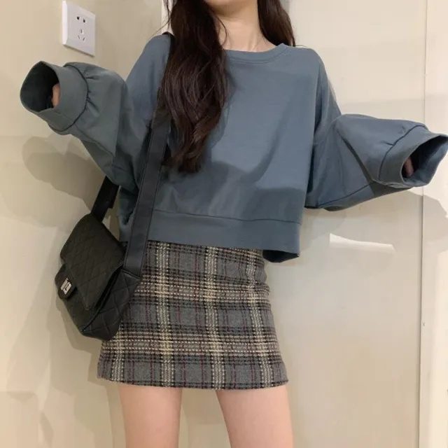 【D.studio】韓版復古色系寬鬆蝙蝠袖短版長袖上衣(短版上衣女裝衣服寬鬆上衣顯瘦上衣冬裝長袖t恤 W174)