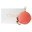 【Chloe’ 蔻依】ALPHABET 經典綁結吊飾LOGO鑰匙扣圓餅包零錢包(珊瑚粉)