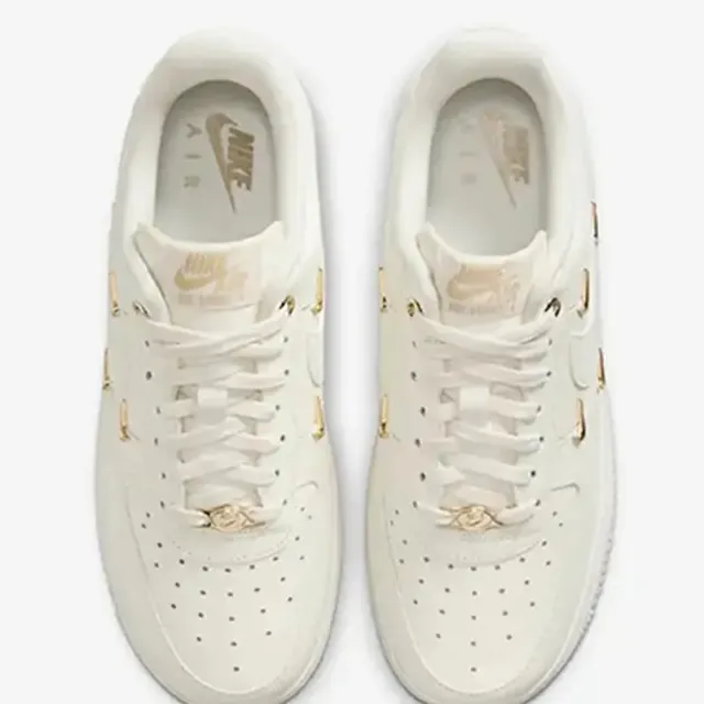 NIKE 耐吉】Nike Air Force 1 W Sail Metallic Gold 奶油燕麥米色小金