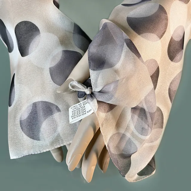 【iTa.a】100%義大利制造防曬絲巾罩衫(透氣親膚.輕鬆收納版5)