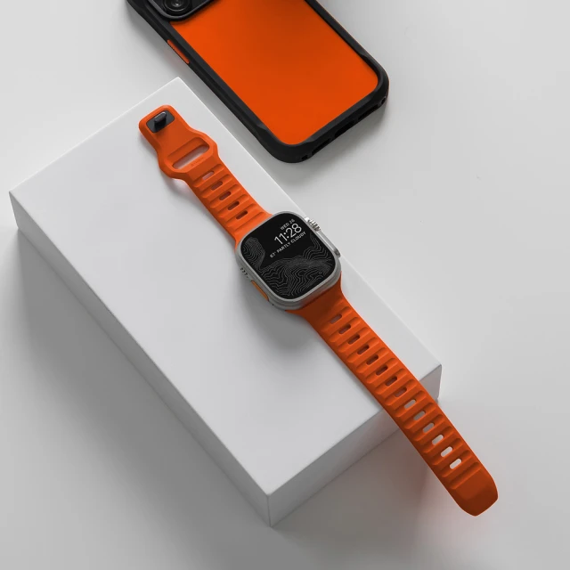 NOMADNOMAD Apple Watch 49/45/44/42mm 專用運動風FKM橡膠錶帶(機能防潑水/耐高溫耐油性)