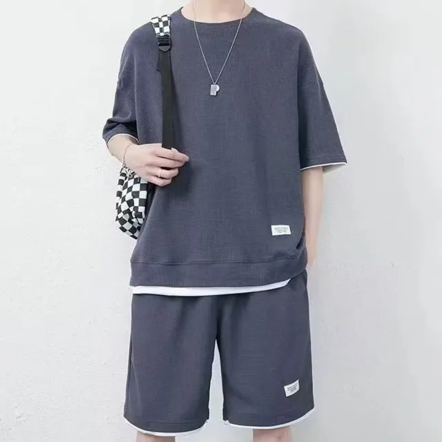 【D.studio】韓版寬鬆休閒運動套裝 短袖上衣+五分短褲(運動短褲短褲男男裝褲子男運動褲短袖t恤衣服 S262)
