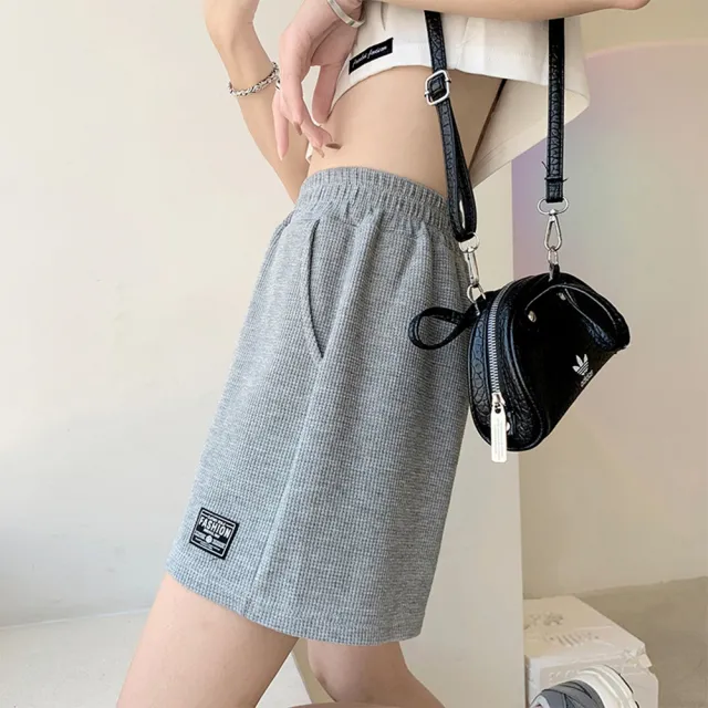 【D.studio】韓版寬鬆高腰休閒運動短褲(休閒褲短褲褲子運動短褲女裝休閒短褲運動褲高腰褲黑褲 P274)