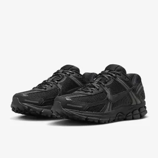 【NIKE 耐吉】休閒鞋 運動鞋 NIKE ZOOM VOMERO 5 男鞋 黑(BV1358003)