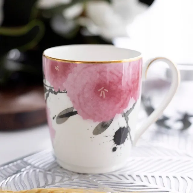 【NORITAKE】紅纓花瓣金邊骨瓷-馬克單客杯295ml(原廠聖誕禮盒)