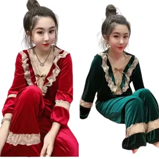 【K.W.】型-韓國絲絨蕾絲花朵家居套裝(2色選一)
