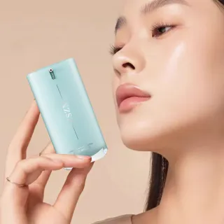 光感清透無瑕自然裸肌粉底液(一瓶)