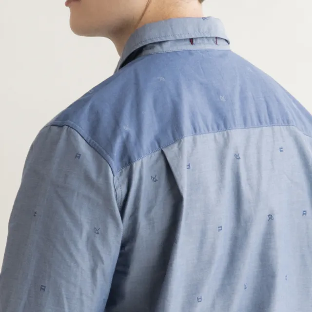 【Arnold Palmer 雨傘】男裝-滿版LOGO刺繡撞色拼接襯衫(藍色)