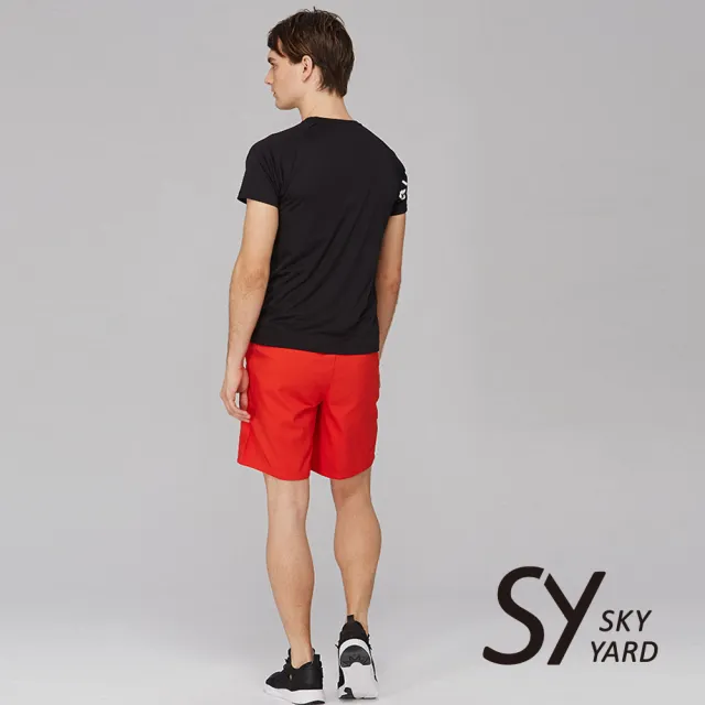 【SKY YARD】側邊色帶印圖運動短褲(紅色)
