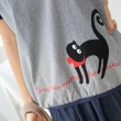 【慢。生活】色織細格黑貓拼布繡棉質上衣-F(紅/深藍)