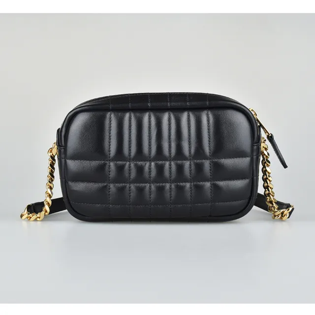 【BURBERRY 巴寶莉】BURBERRY LOLA 金色字母LOGO格紋設計小羊皮拉鍊斜背相機包(迷你/黑)