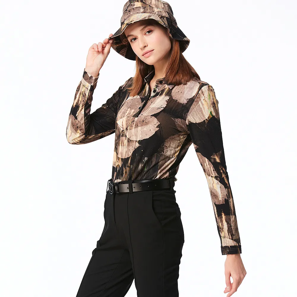 【Lynx Golf】女款歐洲進口布料柔軟舒適門襟造型配布設計長袖POLO衫(黑色)